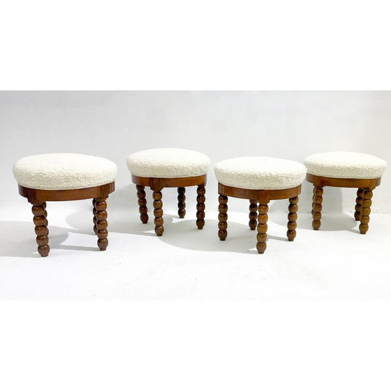 Image 1 of Tabouret du milieu du siècle en bois de chêne et tissu bouclé blanc, années 1970.