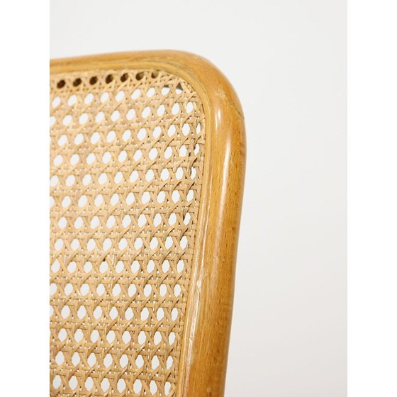Image 1 of Paire de chaises vintage No. 811 de Michael Thonet