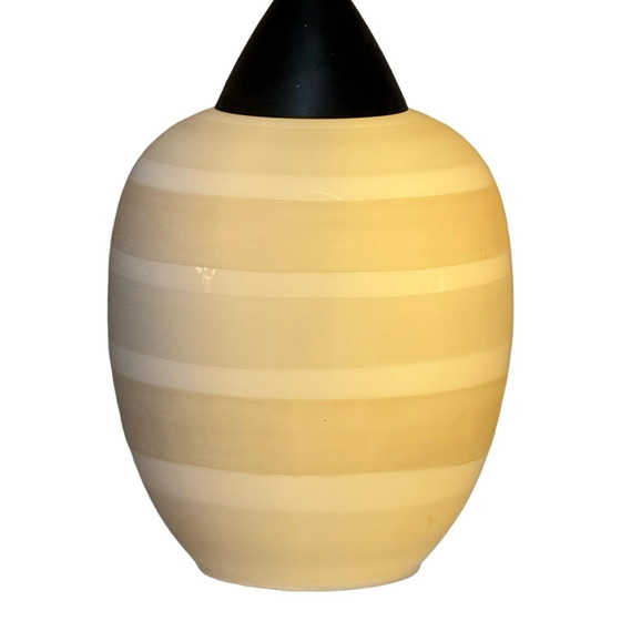 Image 1 of Suspension Mcm Vintage 50's - Verre blanc dépoli / semi translucide et dessus noir - Attr. Louis Kalff / Phillips