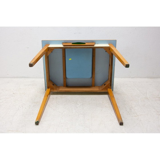Image 1 of Table d'appoint en bois et formica du milieu du siècle, Tchécoslovaquie années 1960