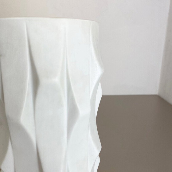 Image 1 of Vase vintage en porcelaine Op Art par Heinrich Fuchs pour Hutschenreuther, Allemagne 1970