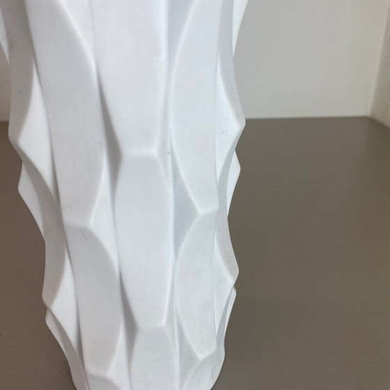 Image 1 of Vase vintage en porcelaine Op Art par Heinrich Fuchs pour Hutschenreuther, Allemagne 1970