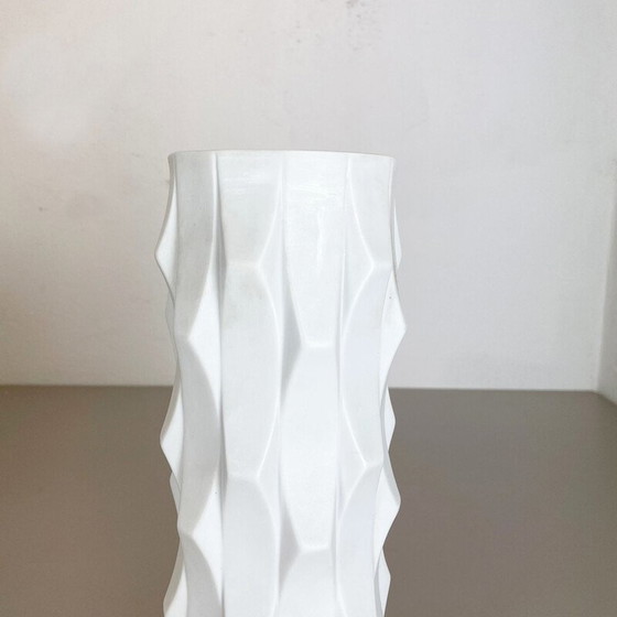 Image 1 of Vase vintage en porcelaine Op Art par Heinrich Fuchs pour Hutschenreuther, Allemagne 1970