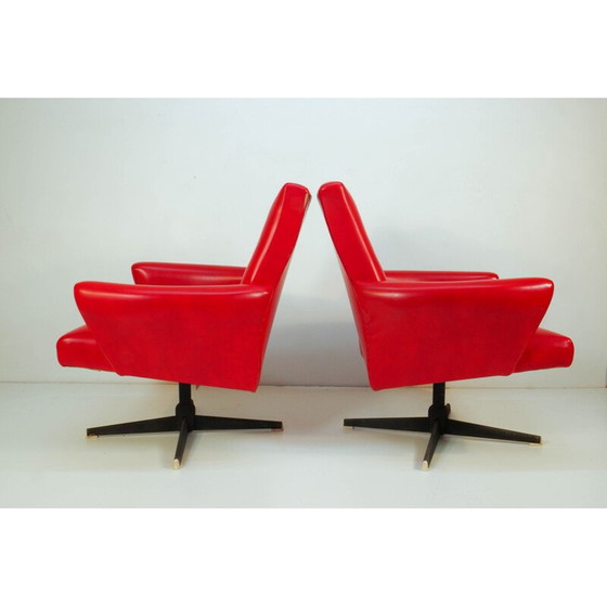 Image 1 of Paire de fauteuils pivotants rouges vintage de Drevotvar, 1978