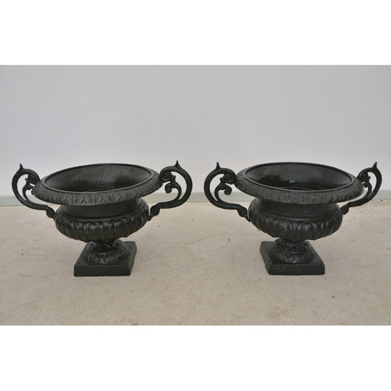 Image 1 of Paire de vases medicis vintage modèle chambord