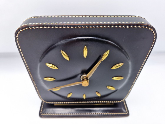 Image 1 of Horloge en cuir piqué Mid Century