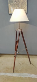 Lampe Tripot Vintage/Classique.