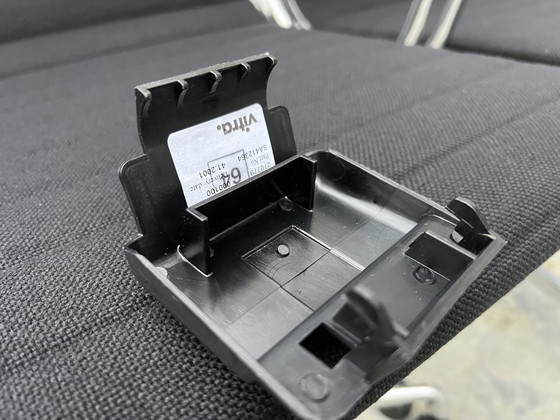 Image 1 of 2X Vitra Eames Ea117 Hopsak Chaises pivotantes