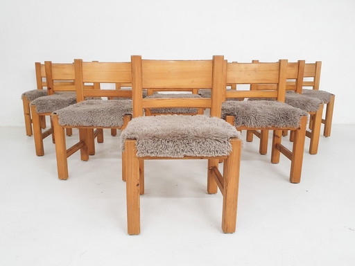 Ensemble de 10 chaises de salle à manger en bois de pin dans le style d'Ate Van Apeldoorn, Pays-Bas, années 1970