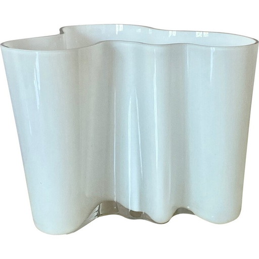 Vase vintage blanc 3030 Savoy par Alvar Aalto pour Iittala, Finlande