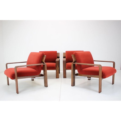 Fauteuil du milieu du siècle par Ludvík Volák pour Dřevopodnik Holešov, Tchécoslovaquie années 1960.