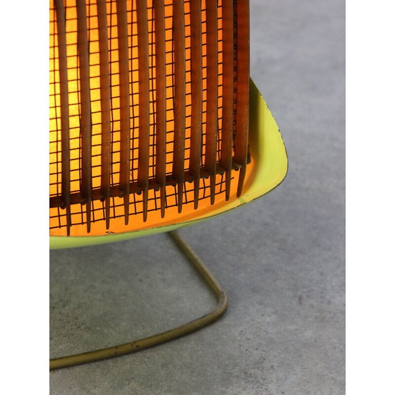 Image 1 of Lampe de table jaune italienne Mid Century