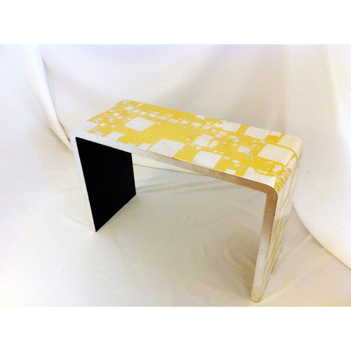 Table d'appoint vintage en laque ivoire et feuille d'argent, 1970