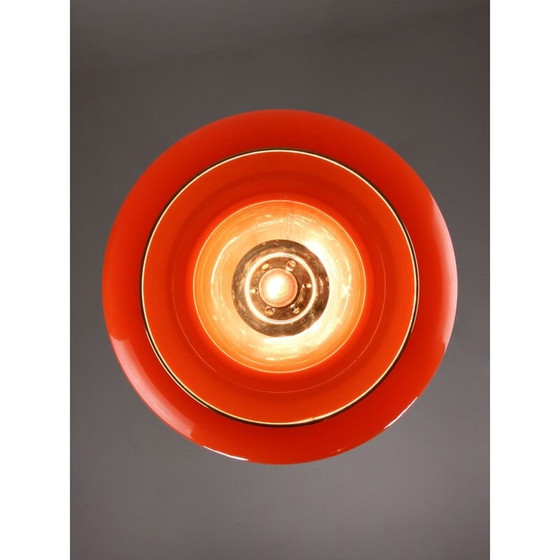 Image 1 of Lampe suspendue Space-age en laiton et plexiglas orange, 1970