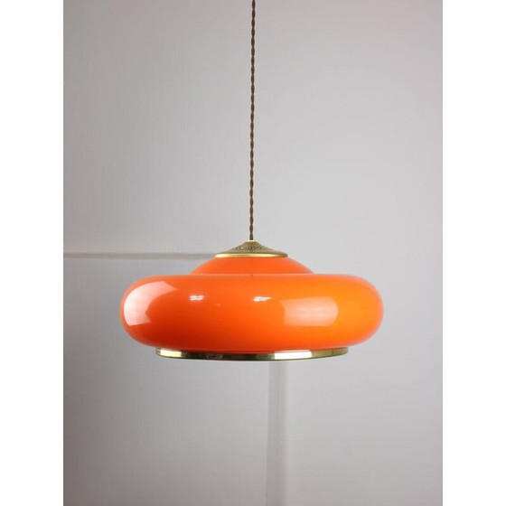 Image 1 of Lampe suspendue Space-age en laiton et plexiglas orange, 1970