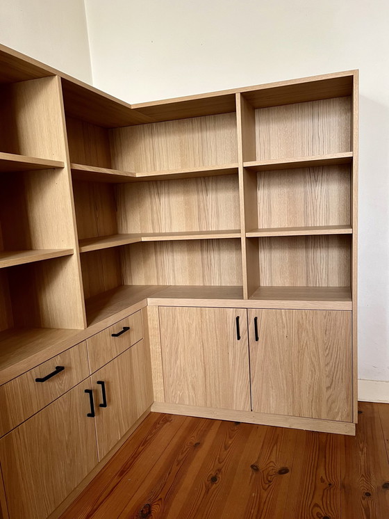 Image 1 of Magnifique nouveau meuble d'angle sur mesure