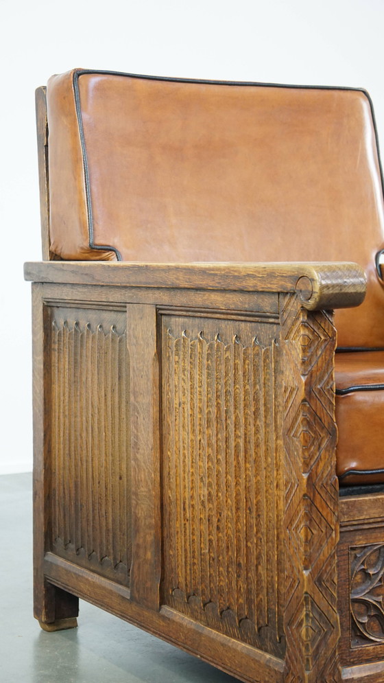 Image 1 of Fauteuil en cuir de mouton avec bois