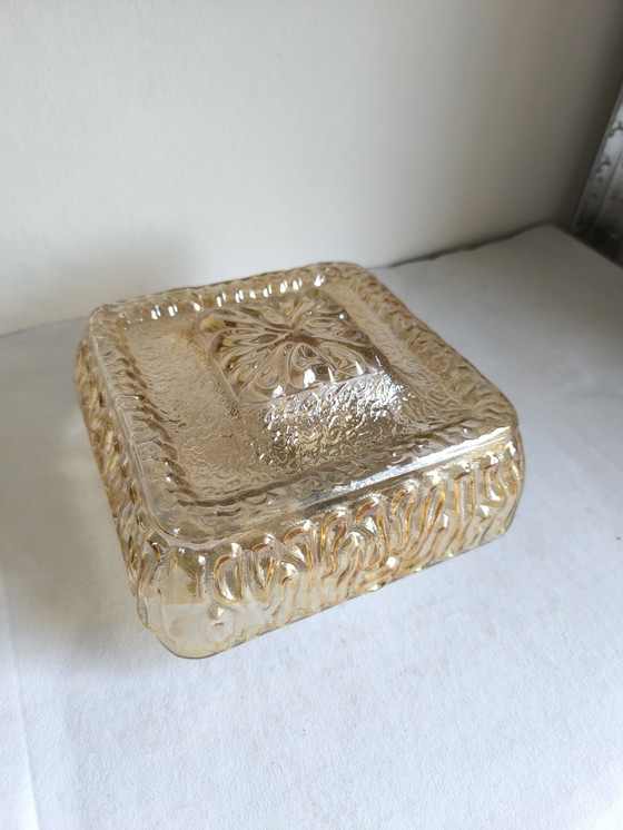 Image 1 of Plafonnier vintage en verre Mid Century Verre ambré