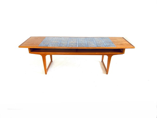 Table basse danoise en teck et céramique années 60