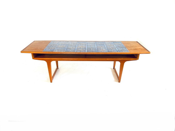 Image 1 of Table basse danoise en teck et céramique années 60