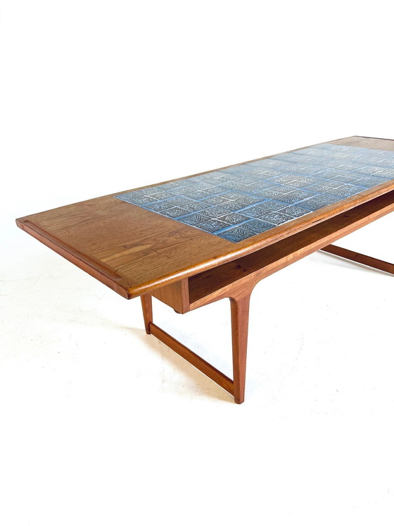 Image 1 of Table basse danoise en teck et céramique années 60