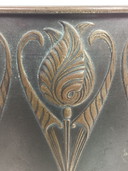 Art Nouveau Art Nouveau Pot de fleurs en cuivre Motifs de fleurs