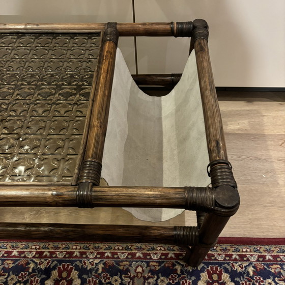 Image 1 of Table basse en rotin Manou avec verre fumé et élément de lecture