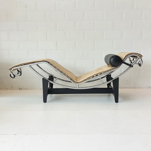 Le Corbusier Perriand Jeanneret Chaise Longue Lc4 Cassina 80