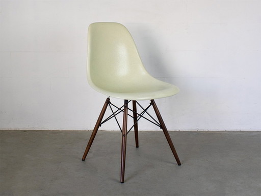 Vitra Dsw Original Glass Fibre In Parchment Design Charles Eames