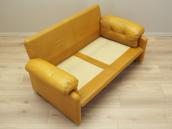 Image 1 of Canapé en cuir jaune, design italien, 1960S, fabricant : B&B Italia, Designer : Tobia Scarpa