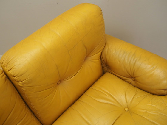 Image 1 of Canapé en cuir jaune, design italien, 1960S, fabricant : B&B Italia, Designer : Tobia Scarpa