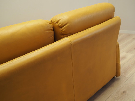 Image 1 of Canapé en cuir jaune, design italien, 1960S, fabricant : B&B Italia, Designer : Tobia Scarpa