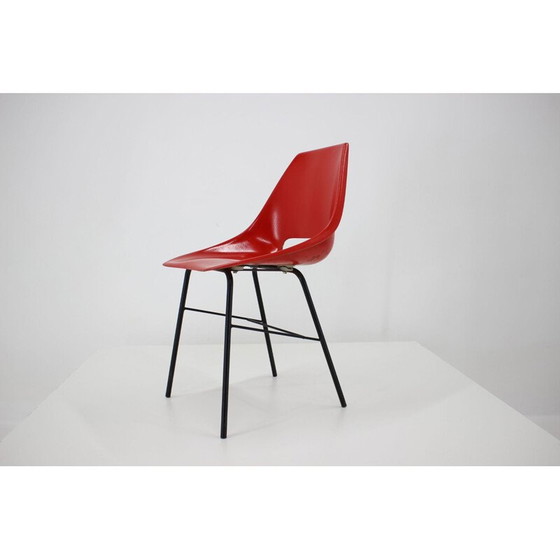 Image 1 of Ensemble de 3 chaises vintage en fibre de verre rouge, Tchécoslovaquie 1960
