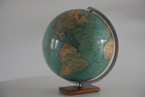 Image 1 of Globe terrestre vintage