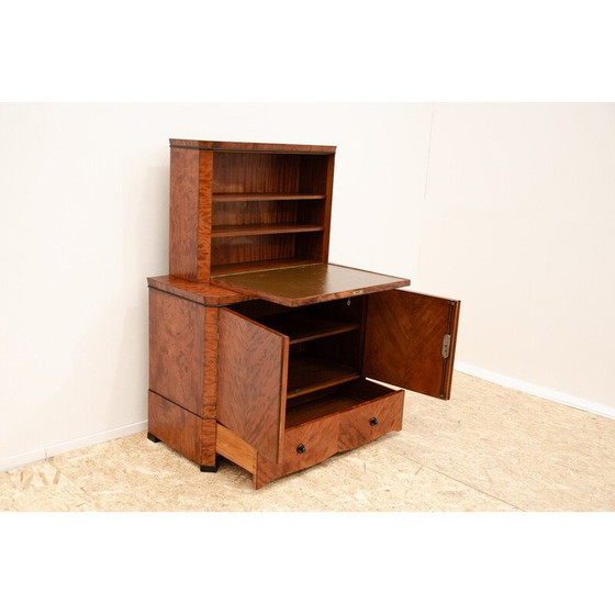 Image 1 of Buffet vintage Art Déco en bois massif et placage de noyer, Tchécoslovaquie 1930