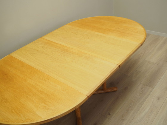 Image 1 of Table ronde en frêne, Design danois, 1960S, Production : Danemark