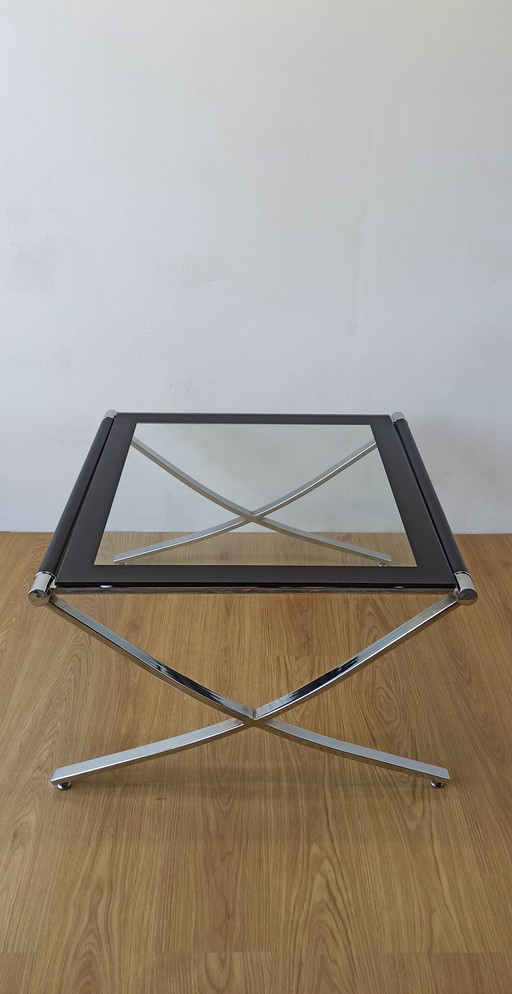 Table à café en chrome des années 1970.