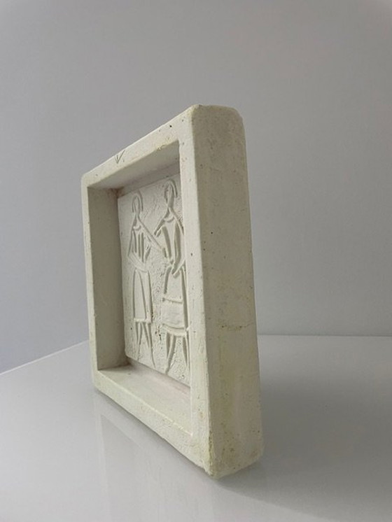 Image 1 of Statue en plâtre / Tablette Retro Avec Bas Relief 2 Figures Féminines