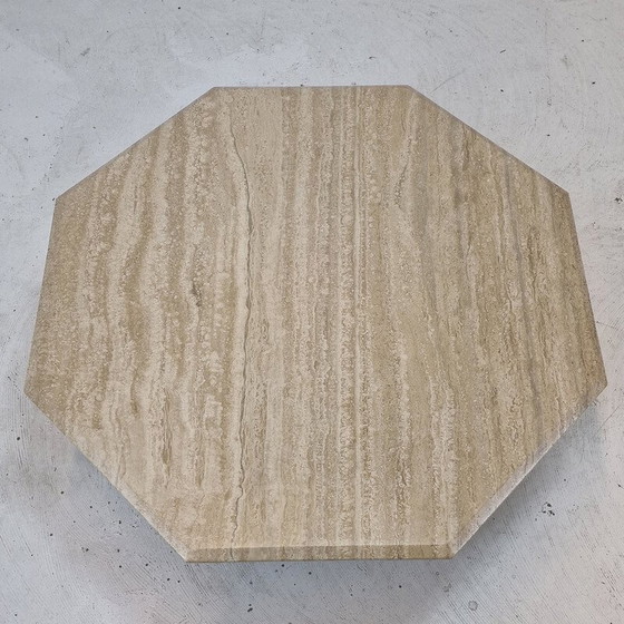 Image 1 of Table basse octogonale italienne en travertin, 1980