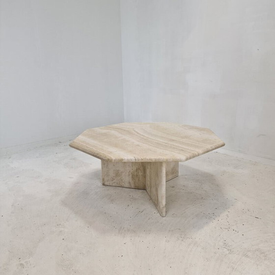 Image 1 of Table basse octogonale italienne en travertin, 1980