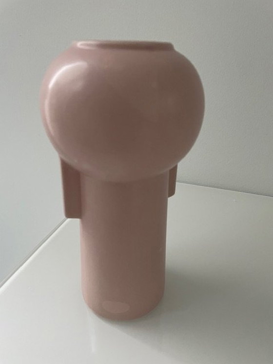 Image 1 of Ensemble de 2 vases modernes en vieux rose doux