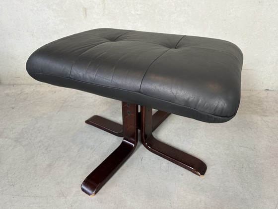 Image 1 of Ottoman vintage - Repose-pieds / Tabouret