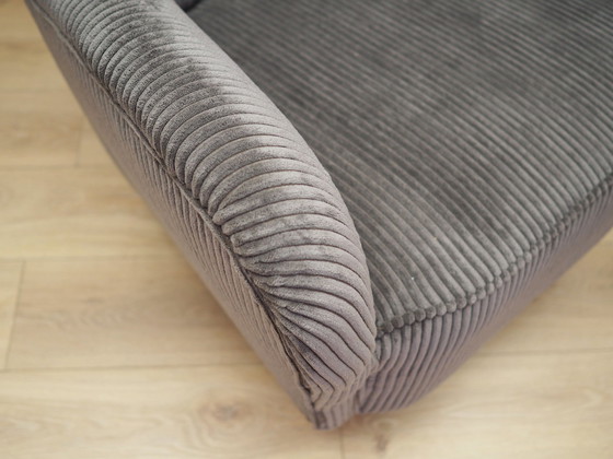 Image 1 of Fauteuil gris, Design scandinave, Production : Danemark