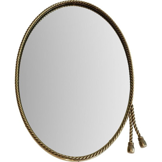 Image 1 of Miroir ovale vintage en laiton avec une ficelle autour de lui