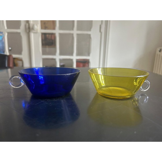 Image 1 of Ensemble de 8 tasses en verre coloré, 1950