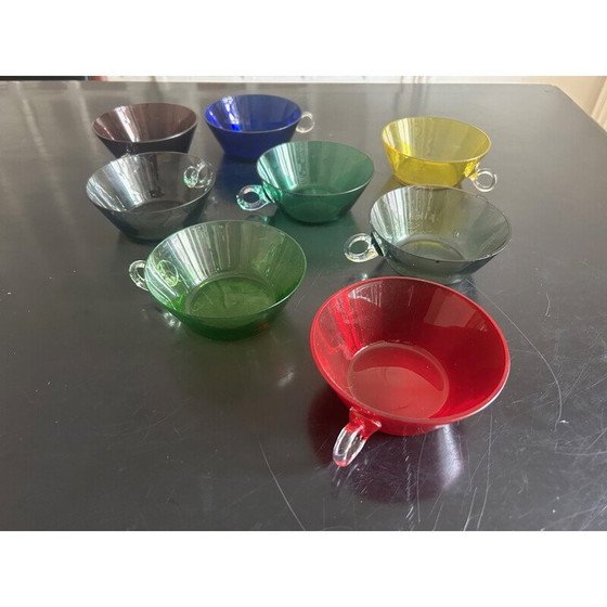 Image 1 of Ensemble de 8 tasses en verre coloré, 1950