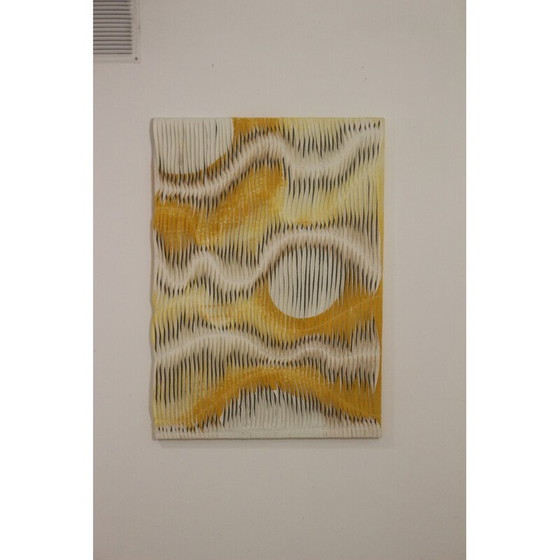 Image 1 of Tableau vintage avec effet de vague et de relief par plissage dans les tons de jaune