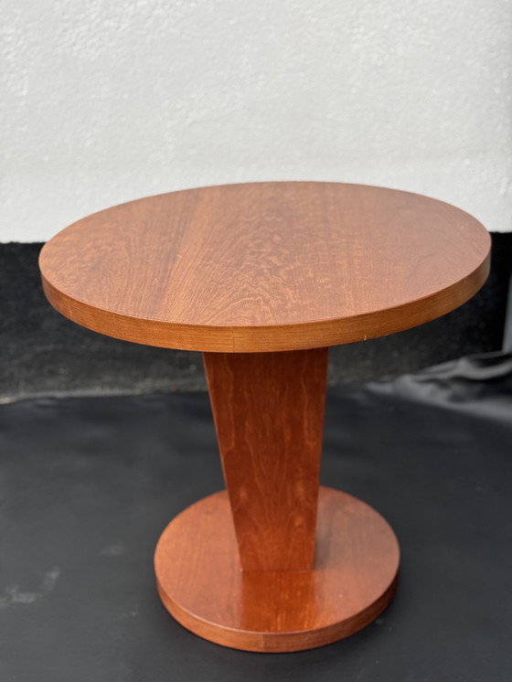 Image 1 of Paire de tables d'appoint d'inspiration Art Déco