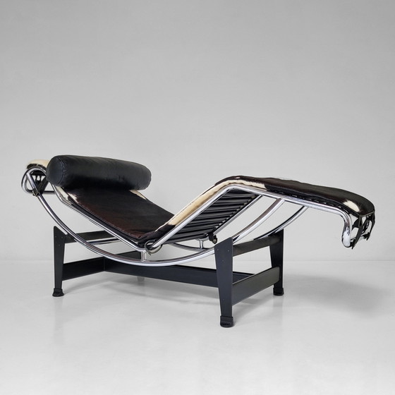 Image 1 of Lc4 Chaise Longue Par Le Corbusier Pour Cassina