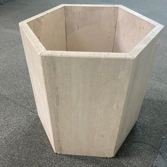 Image 1 of Vase vintage en travertin hexagonal, Italie 1980